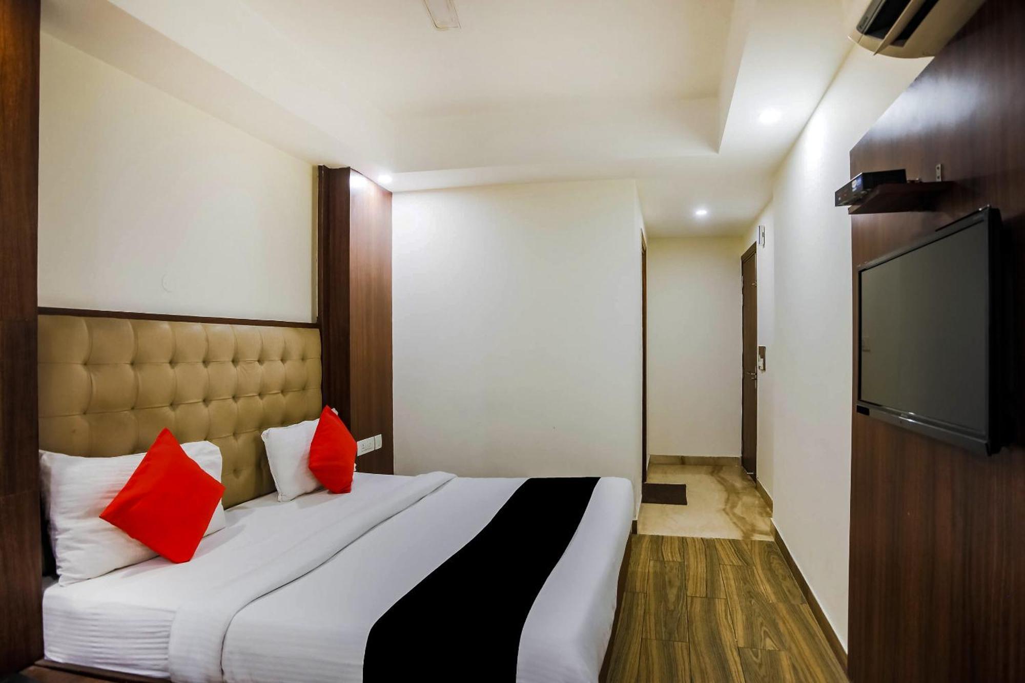 Collection O The Kailash Dev Hotel Nueva Delhi Exterior foto