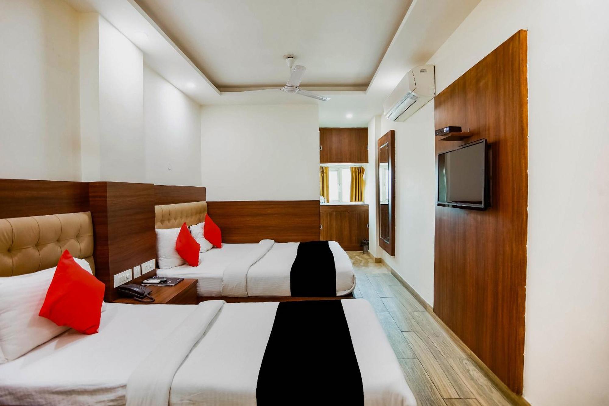 Collection O The Kailash Dev Hotel Nueva Delhi Exterior foto