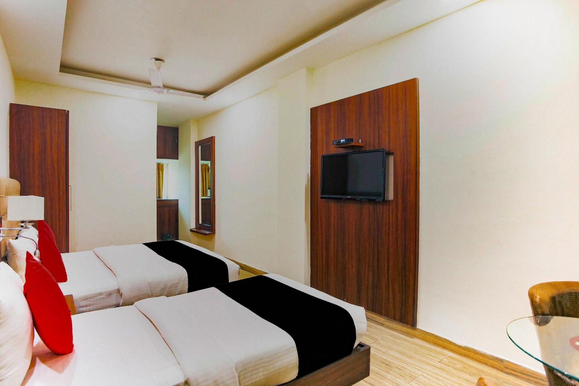 Collection O The Kailash Dev Hotel Nueva Delhi Exterior foto