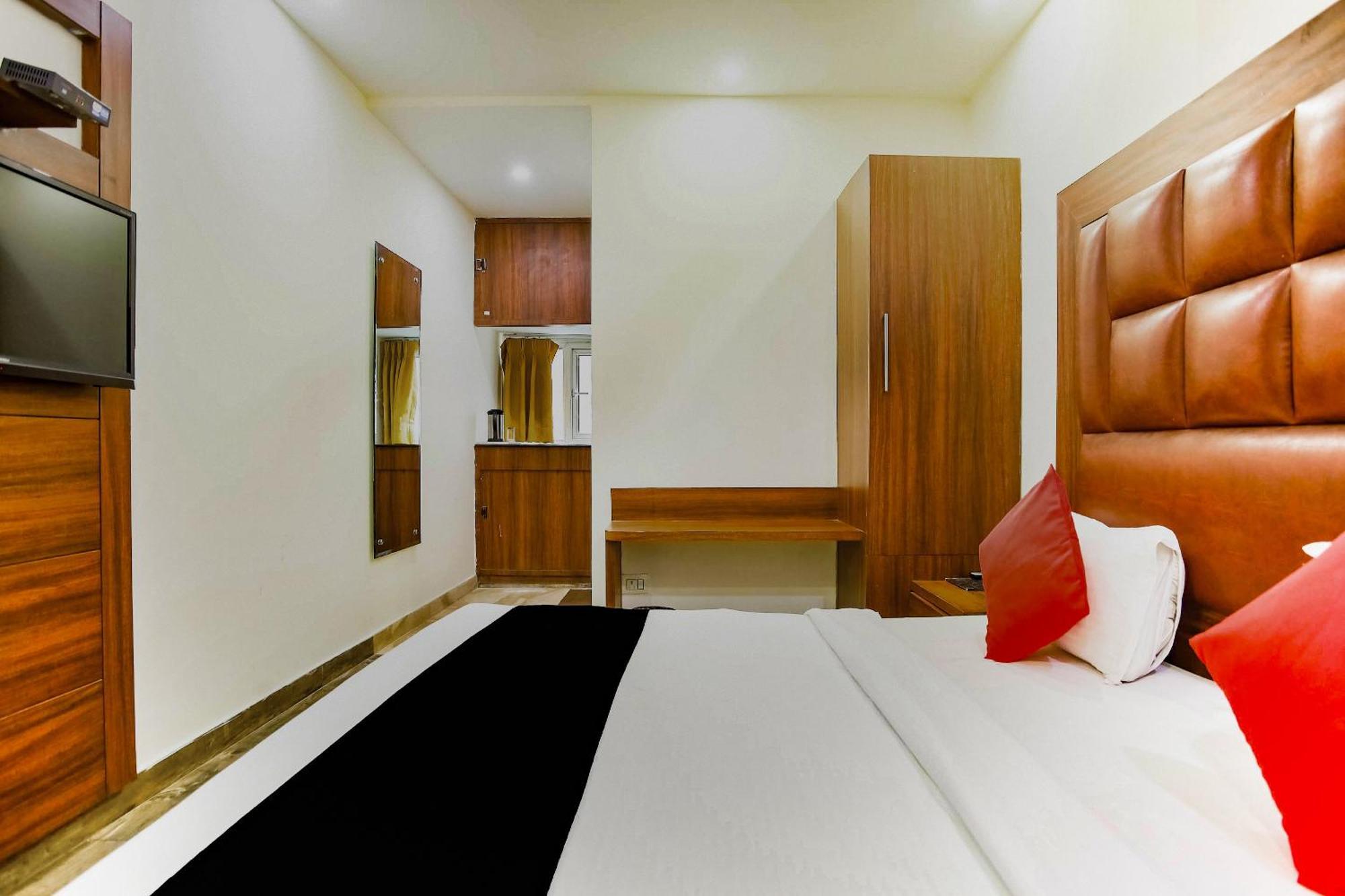 Collection O The Kailash Dev Hotel Nueva Delhi Exterior foto